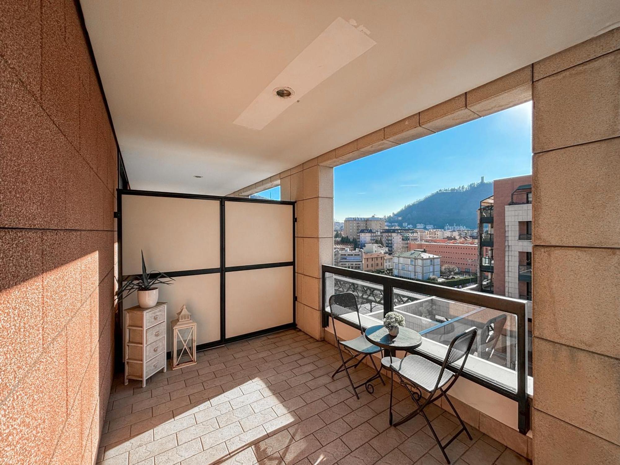 코모 Bilocale Con Terrazzo E Box Auto Su Richiesta 아파트 외부 사진